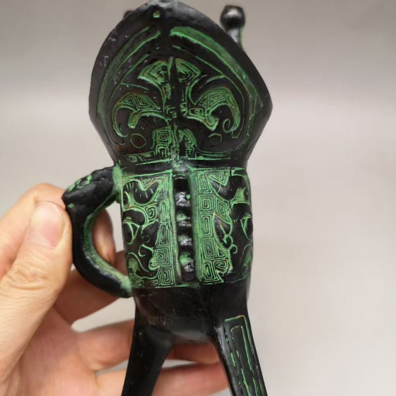 Антикварные изделия в наличии, – обзор и цена Collectible Vintage Wine